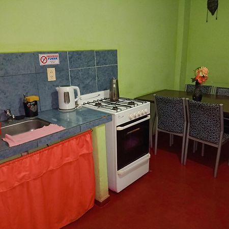 Hostal Benjamin Cafayate Esterno foto