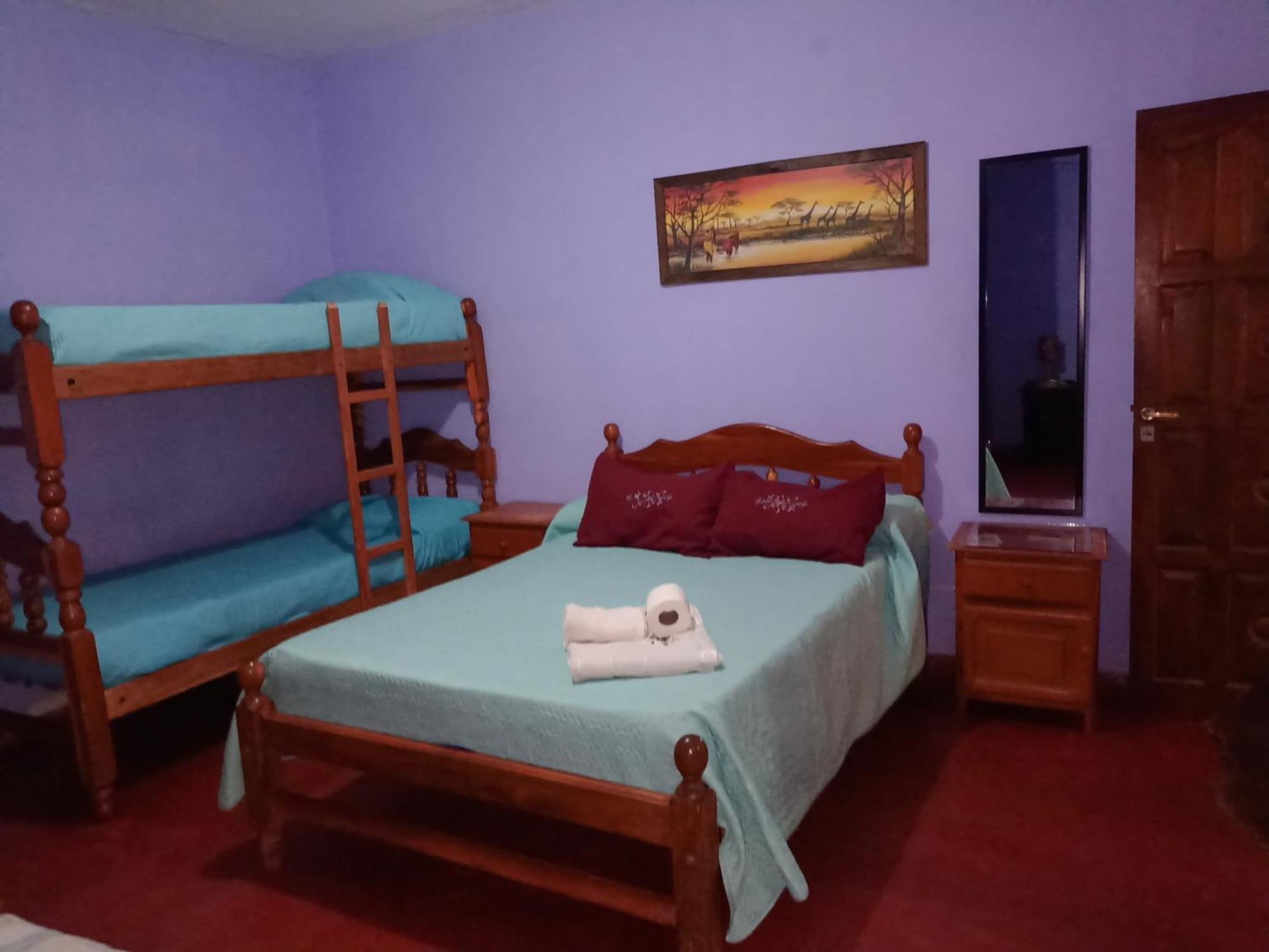 Hostal Benjamin Cafayate Esterno foto