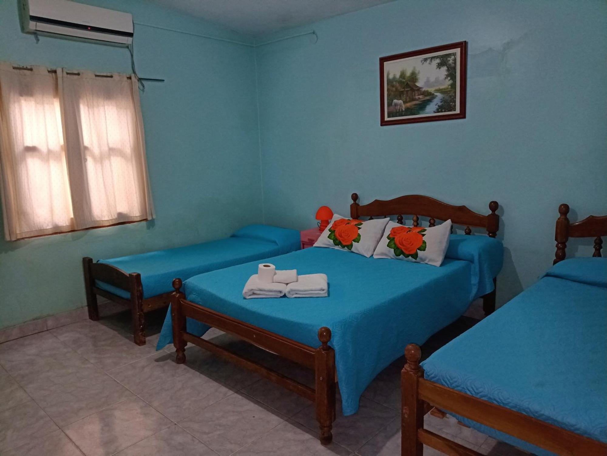 Hostal Benjamin Cafayate Esterno foto